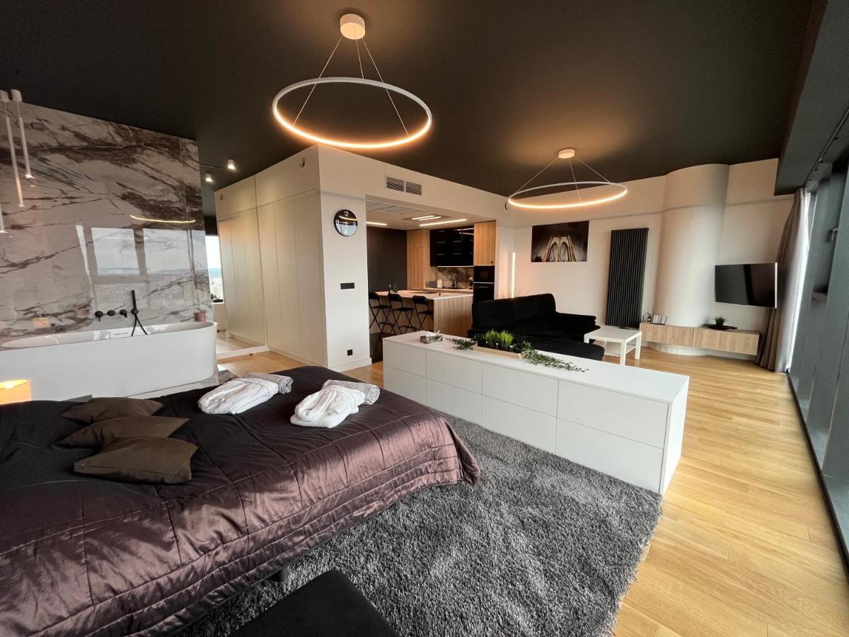 Hanza Tower - Luxurious Apartment 60M2 - 15Th Floor City View Szczecin Exterior foto